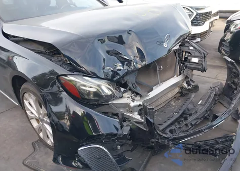 2017 Mercedes-Benz E 300 from USA, damaged, VIN WDDZF4JB6HA286252